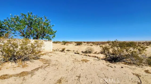 26660 Lakeview Drive, Helendale, California 92342