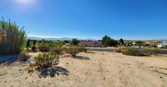 26660 Lakeview Drive, Helendale, California 92342