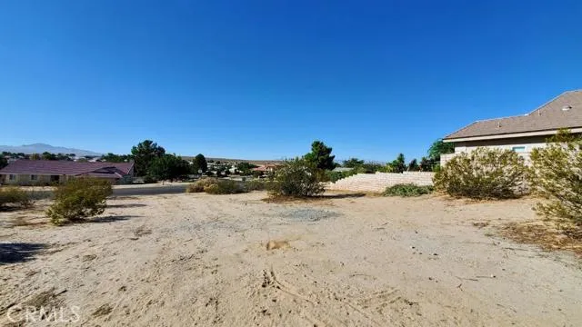 26660 Lakeview Drive, Helendale, California 92342