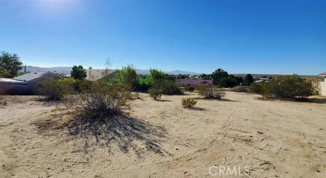 26660 Lakeview Drive, Helendale, California 92342