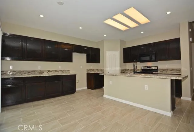 13078 Nelliebell Drive, Victorville, California 92392