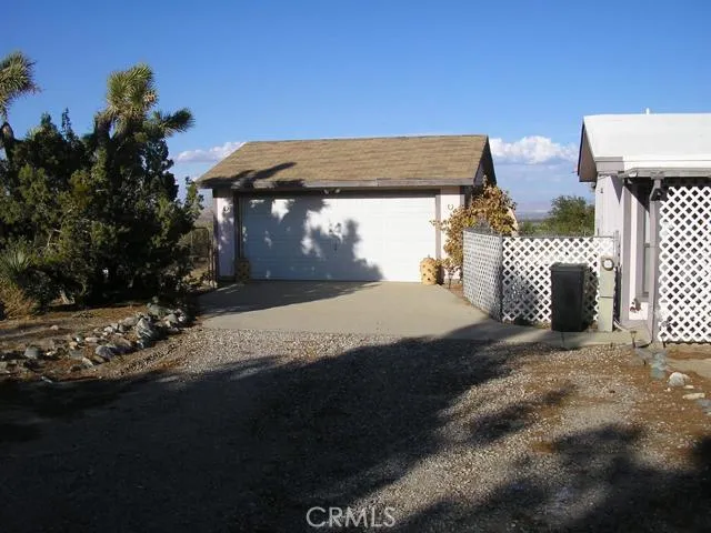 9241 Avalon Road, Phelan, California 92371