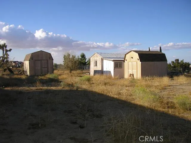 9241 Avalon Road, Phelan, California 92371