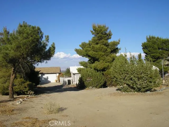 9241 Avalon Road, Phelan, California 92371