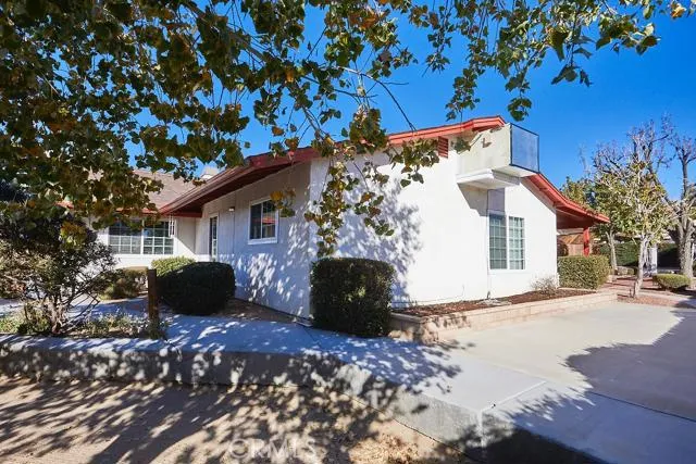 14185 Cuyamaca Road, Apple Valley, California 92307