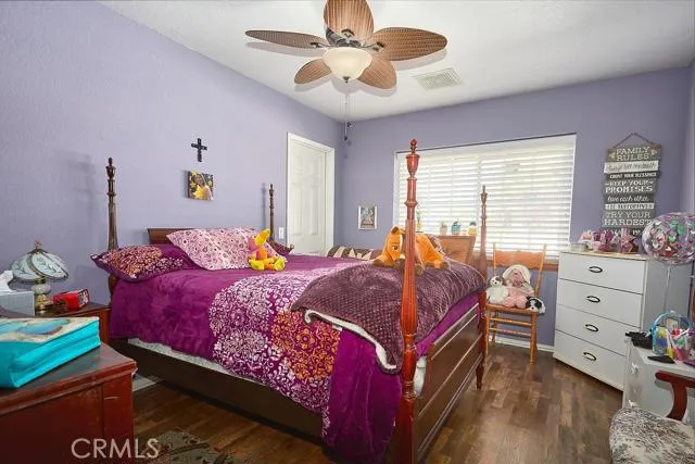14185 Cuyamaca Road, Apple Valley, California 92307