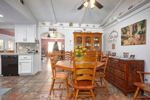 14185 Cuyamaca Road, Apple Valley, California 92307