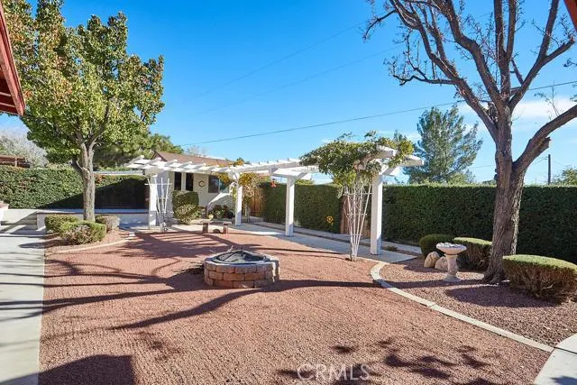 14185 Cuyamaca Road, Apple Valley, California 92307