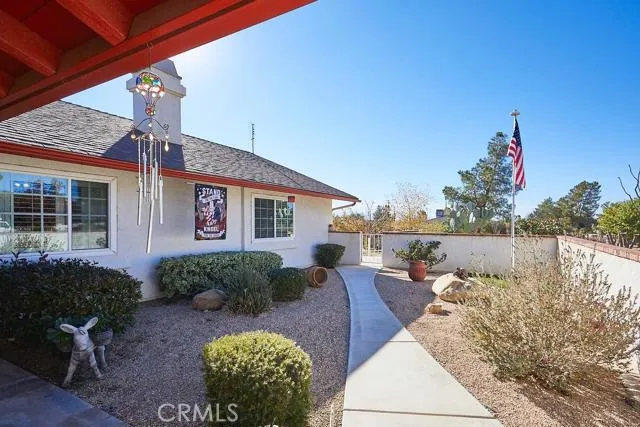 14185 Cuyamaca Road, Apple Valley, California 92307