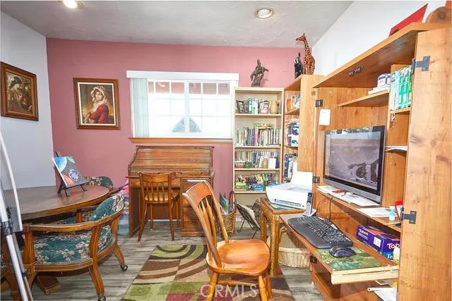 14185 Cuyamaca Road, Apple Valley, California 92307