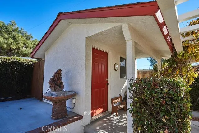 14185 Cuyamaca Road, Apple Valley, California 92307