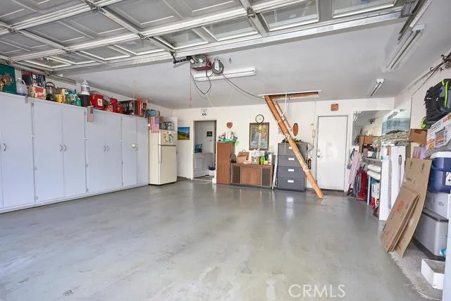 14185 Cuyamaca Road, Apple Valley, California 92307