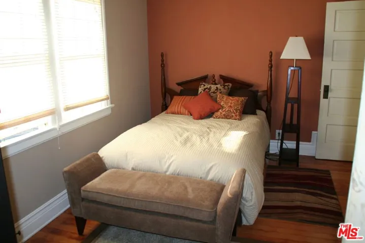 4446 Victoria Park Drive, Los Angeles, California 90019
