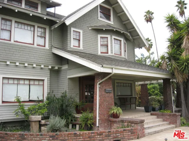 4446 Victoria Park Drive, Los Angeles, California 90019