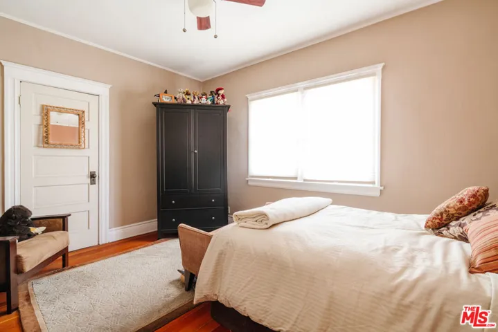 4446 Victoria Park Drive, Los Angeles, California 90019
