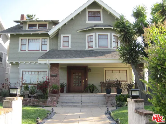 4446 Victoria Park Drive, Los Angeles, California 90019