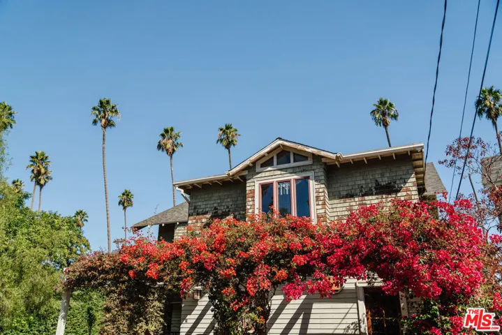 4446 Victoria Park Drive, Los Angeles, California 90019