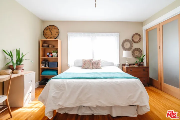 4446 Victoria Park Drive, Los Angeles, California 90019