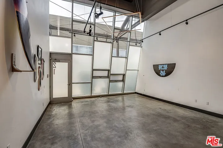 130 S Hewitt Street 21, Los Angeles, California 90012