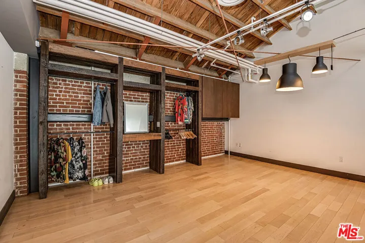 130 S Hewitt Street 21, Los Angeles, California 90012