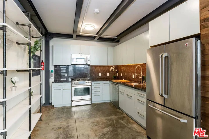 130 S Hewitt Street 22, Los Angeles, California 90012
