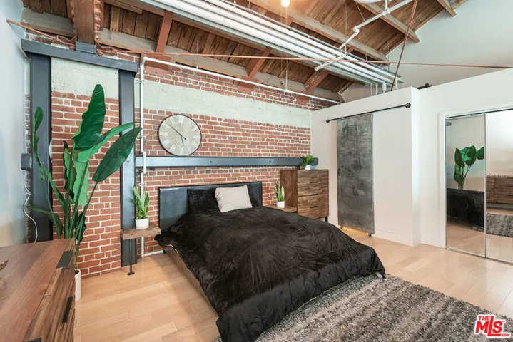130 S Hewitt Street 22, Los Angeles, California 90012