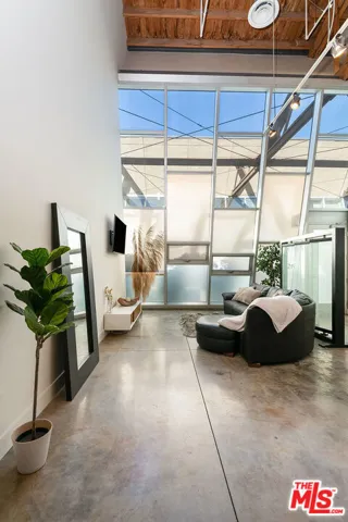 130 S Hewitt Street 22, Los Angeles, California 90012