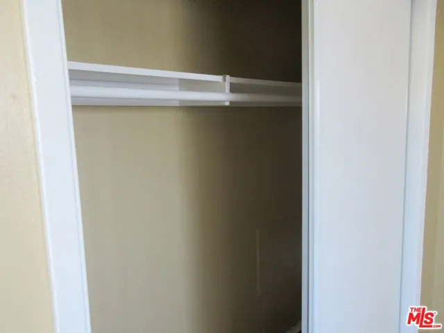 1 bdrm Hall Closet