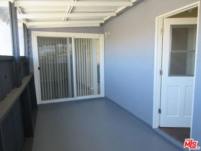 1 bdrm balcony
