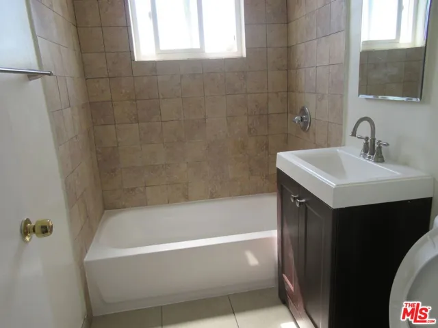 1 bdrm bath