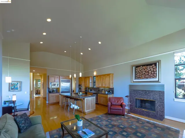 162 Alta Rd, Oakland, California 94618