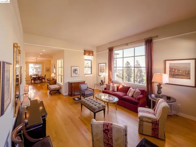 162 Alta Rd, Oakland, California 94618