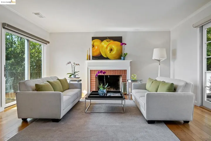 208 Kenyon Ave, None, California 94708