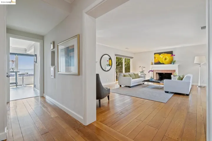 208 Kenyon Ave, None, California 94708