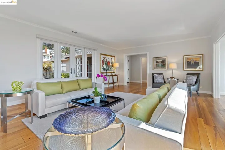208 Kenyon Ave, None, California 94708