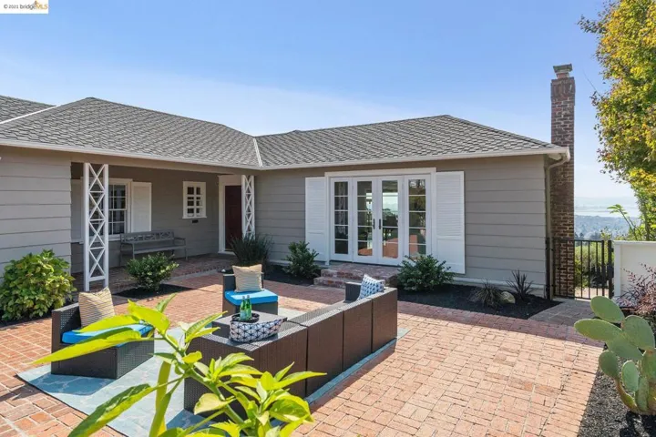 208 Kenyon Ave, None, California 94708