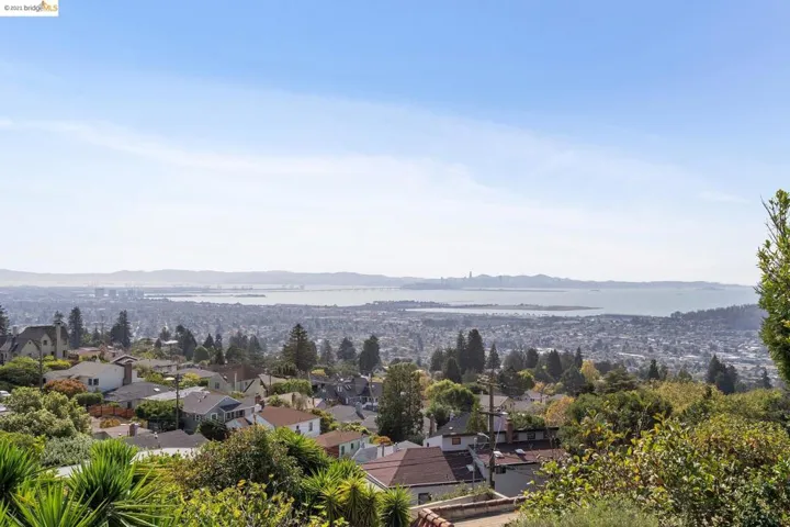 208 Kenyon Ave, None, California 94708