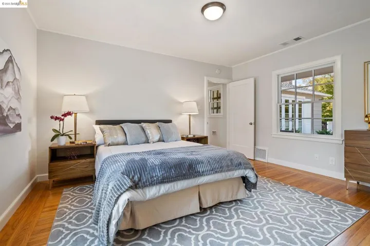 208 Kenyon Ave, None, California 94708