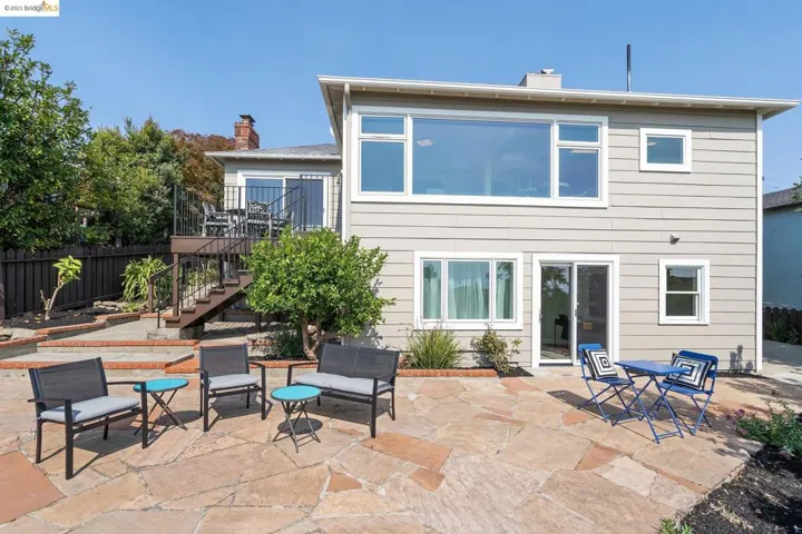 208 Kenyon Ave, None, California 94708