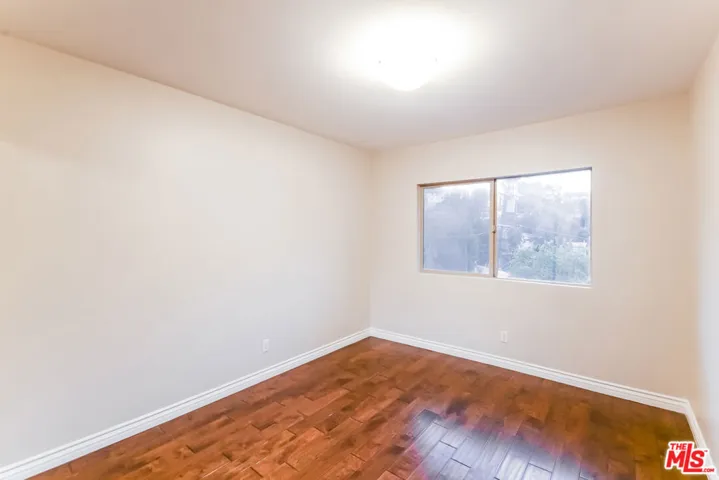 5211 Baza Avenue, Woodland Hills, California 91364