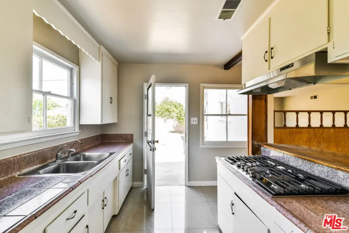 1415 W Francisquito Avenue, West Covina, California 91790