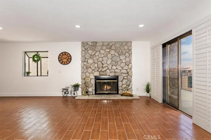 27525 Silver Lakes, Helendale, California 92342