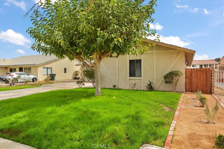 27525 Silver Lakes, Helendale, California 92342