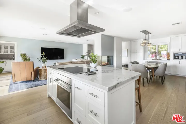 2481 Micheltorena Street, Los Angeles, California 90039