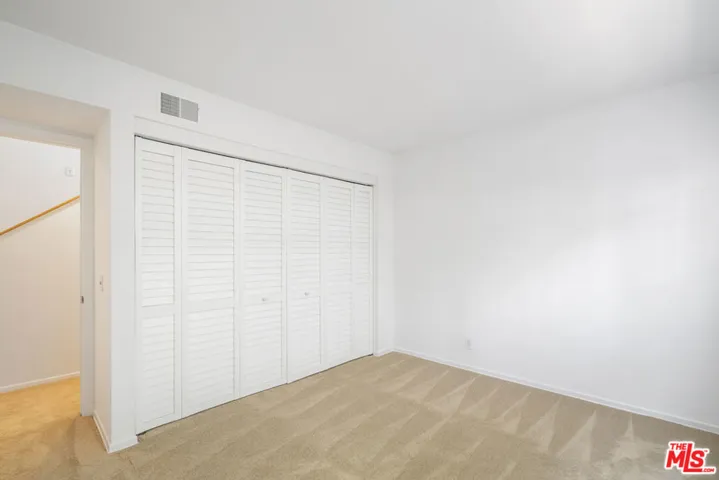18441 Kingsport Drive, Malibu, California 90265