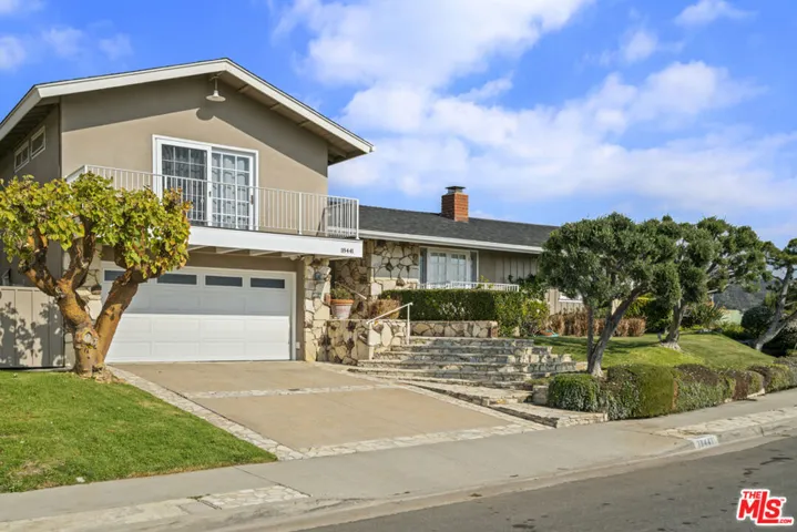 18441 Kingsport Drive, Malibu, California 90265