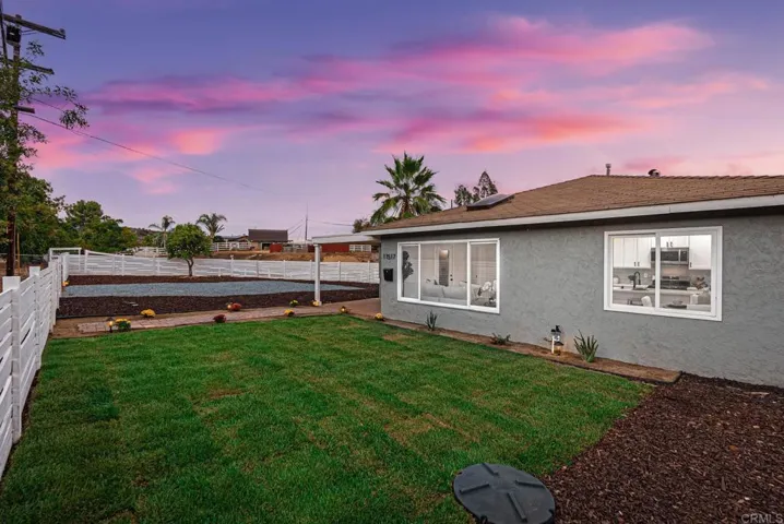 11517 Posthill Place, Lakeside, California 92040