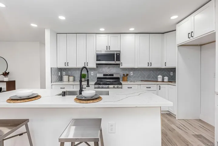 11517 Posthill Place, Lakeside, California 92040