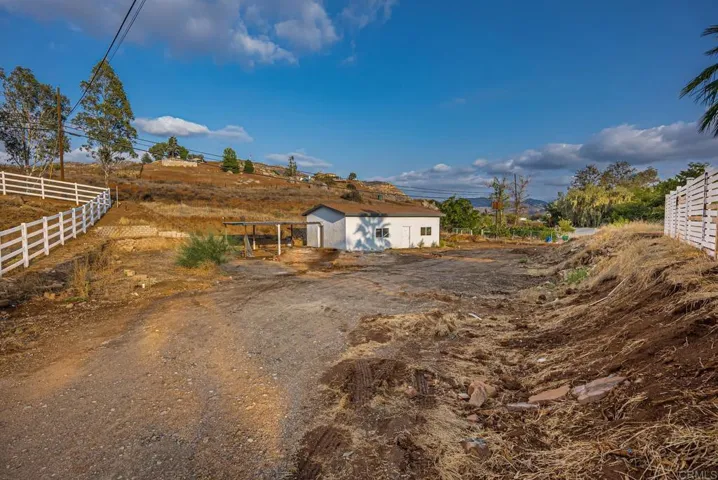11517 Posthill Place, Lakeside, California 92040
