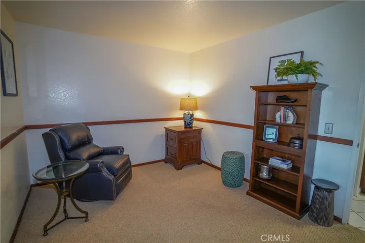 Downstairs bedroom.